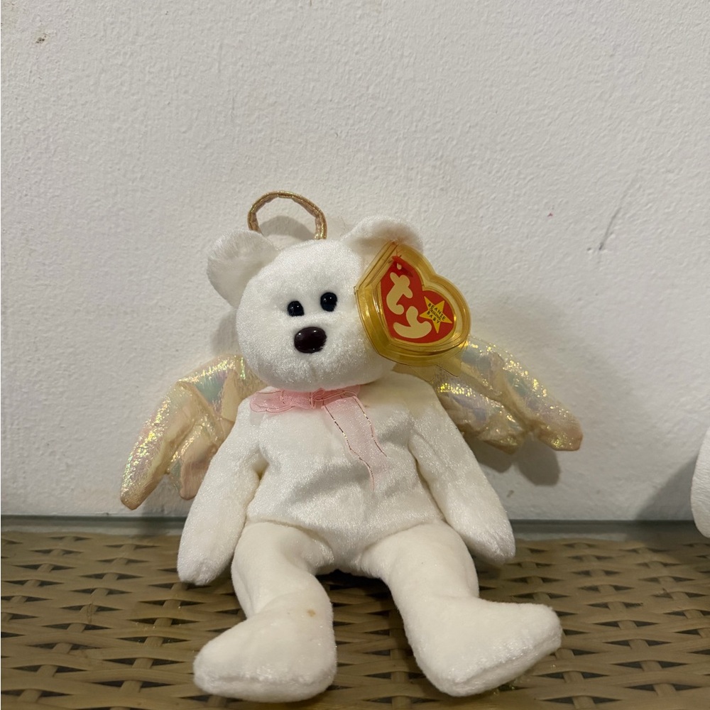 RARE TY BEANIE BABY (Angel Bear)